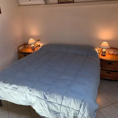 I Geranei 3 Apartment *